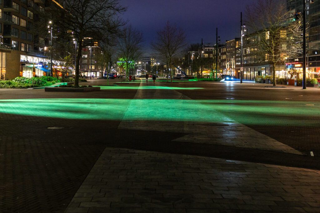 Reconnecting Rotterdam: Wireless DMX in Binnenrotte Square