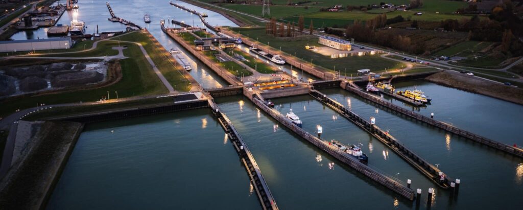Hansweert lock complex upgrades to smart wireless lighting with AirGlow