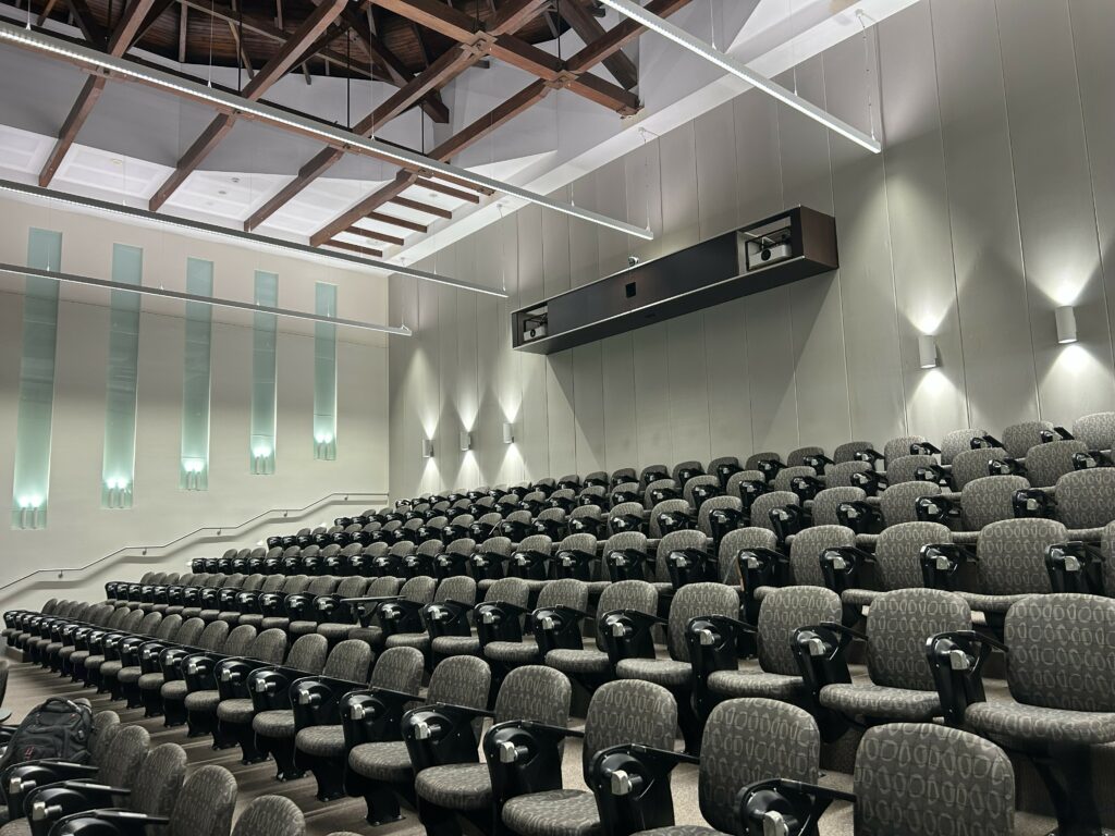 W-DALI: wireless lighting control for historic lecture theatre